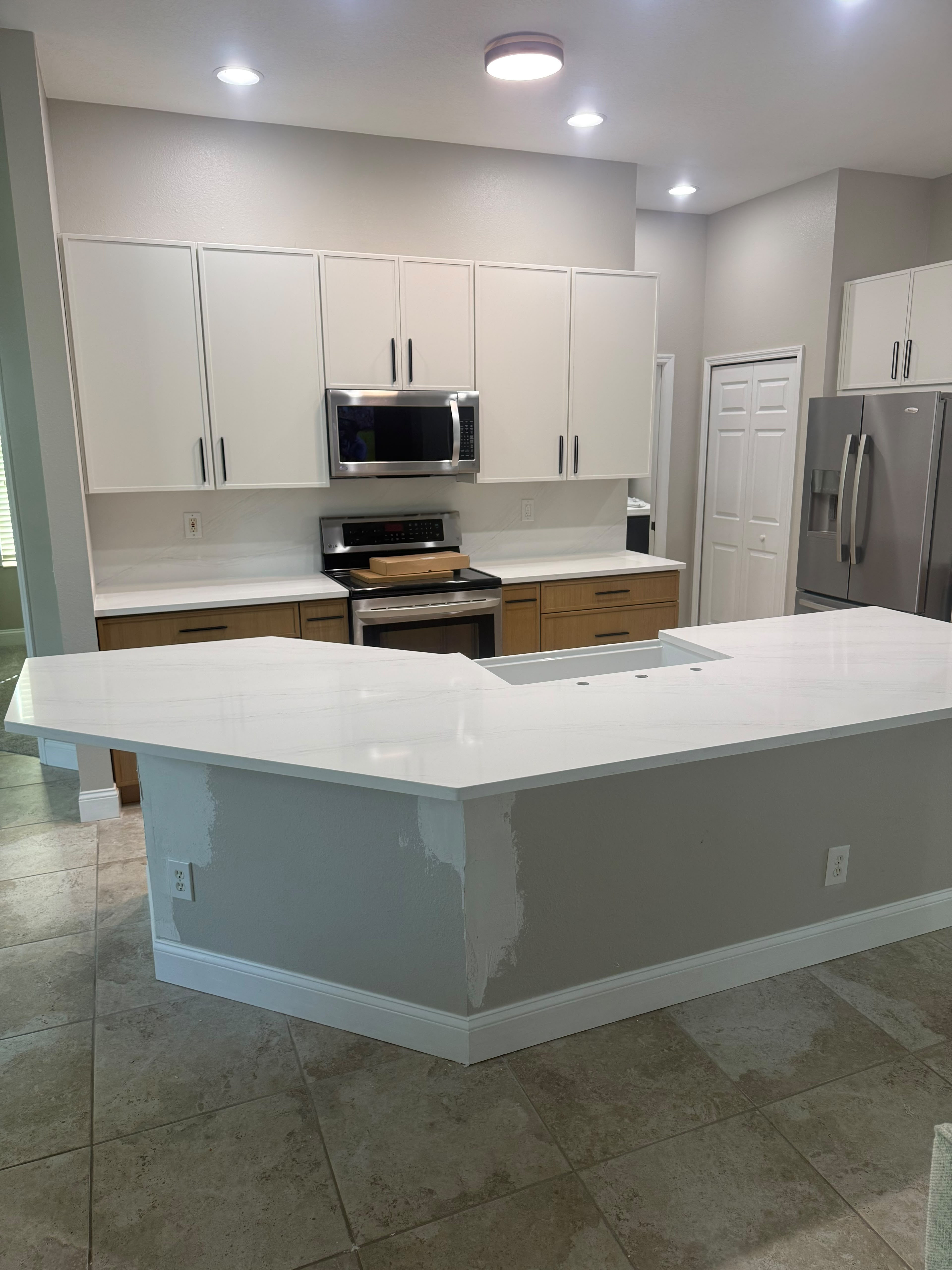 Quartz countertop installation Sarasota Florida - Altar Stone